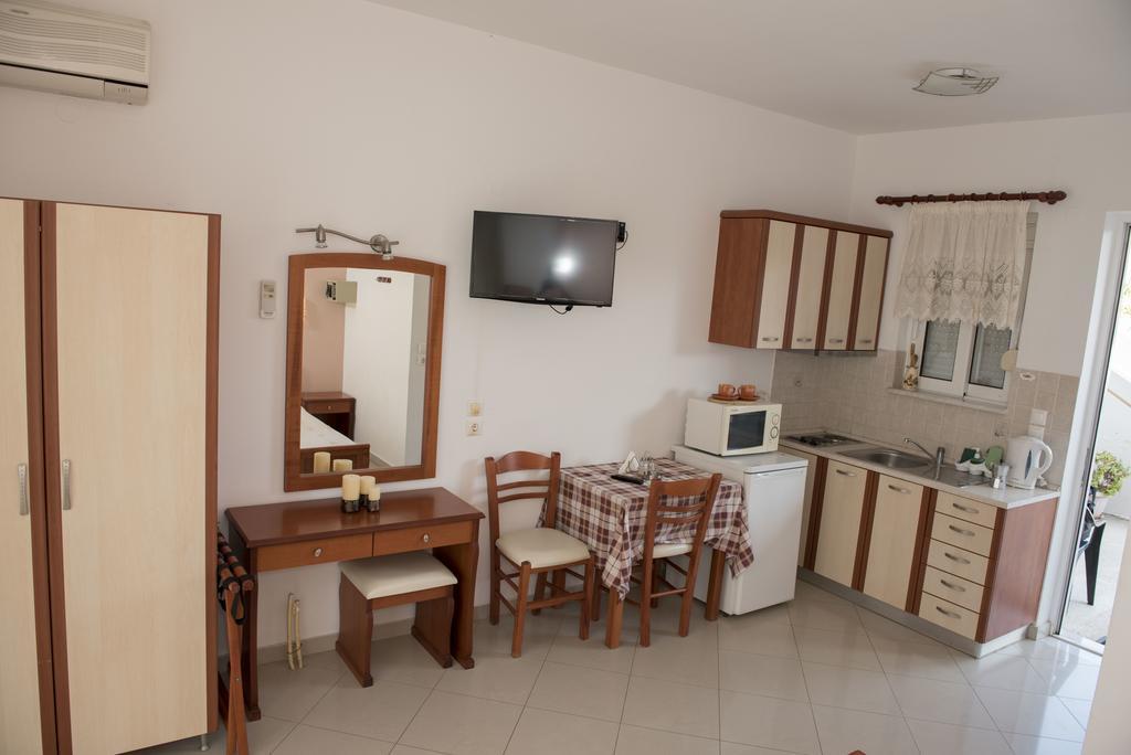 Nephele Apartments Faliraki Bagian luar foto