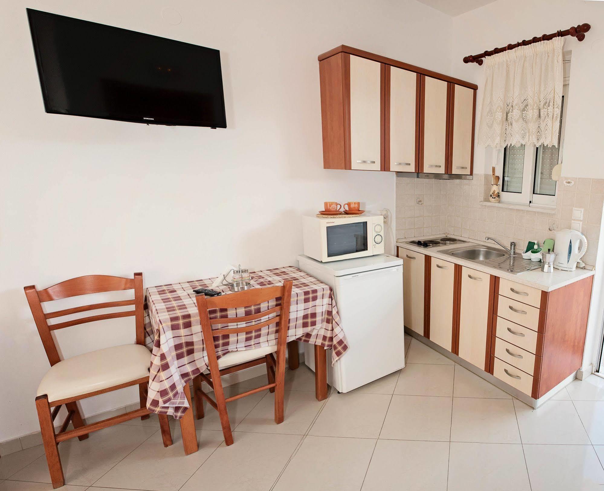 Nephele Apartments Faliraki Bagian luar foto